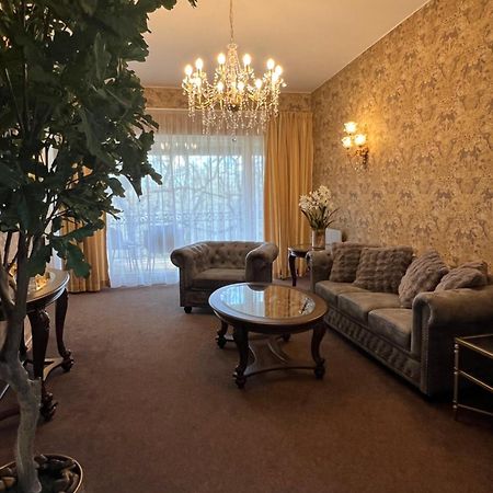 Villa Hotel Theresa Rakvere Bagian luar foto