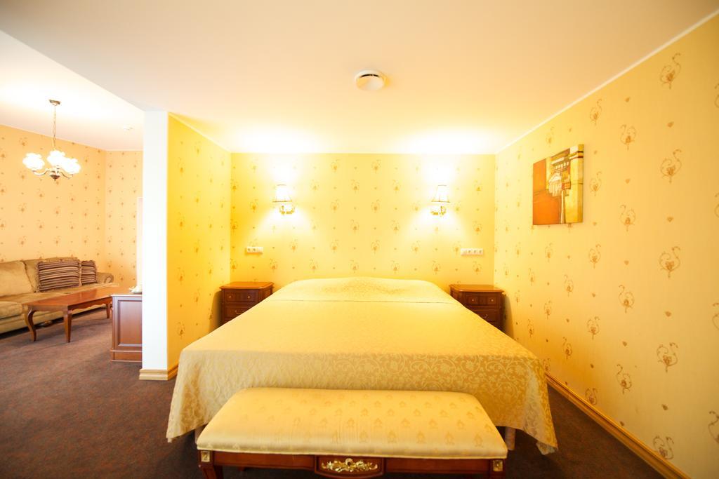 Villa Hotel Theresa Rakvere Ruang foto