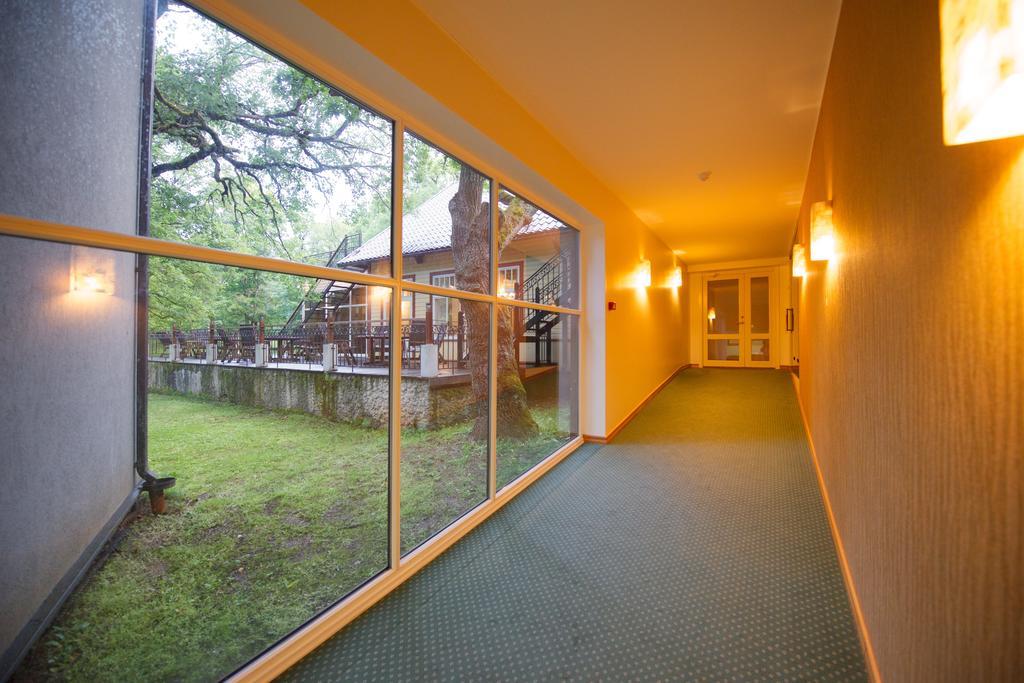 Villa Hotel Theresa Rakvere Bagian luar foto