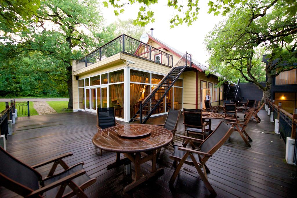 Villa Hotel Theresa Rakvere Bagian luar foto