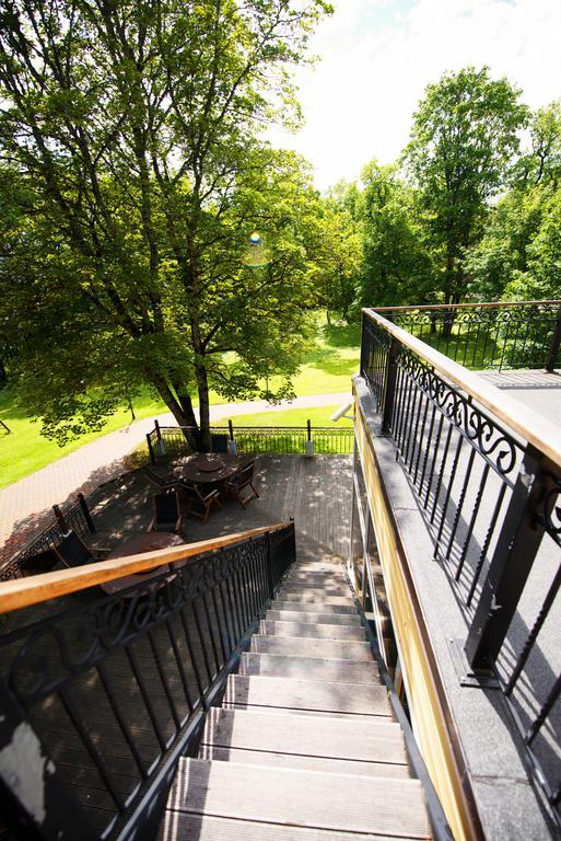 Villa Hotel Theresa Rakvere Bagian luar foto