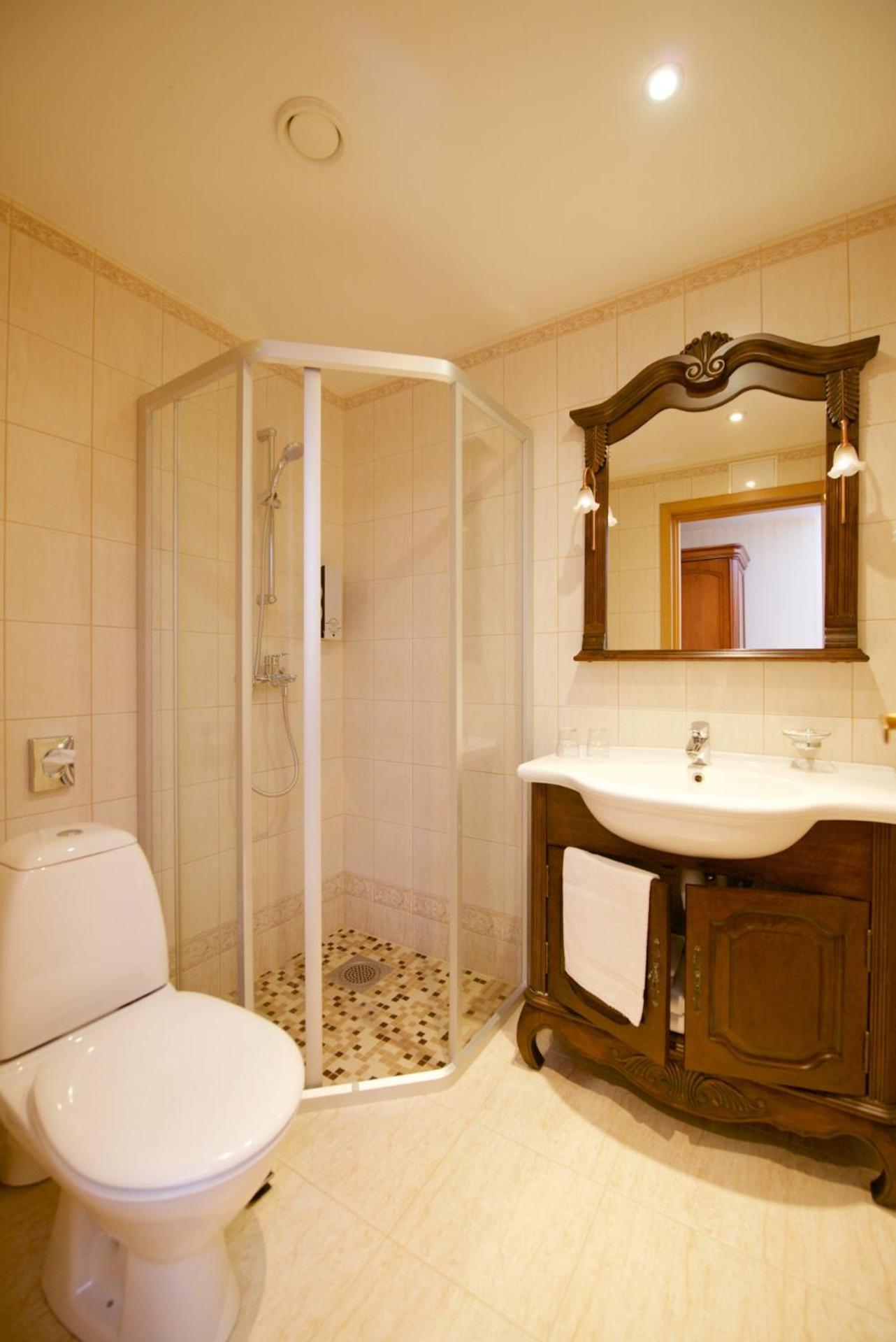 Villa Hotel Theresa Rakvere Bagian luar foto